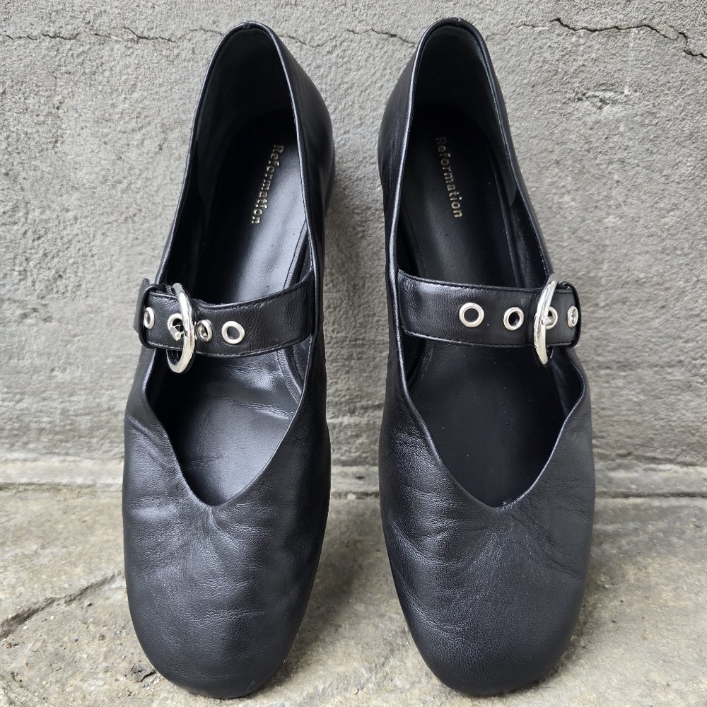Reformation Bethany Ballet Flats In Black Size 6.5 ******SOLD******